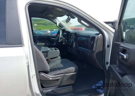 2020 Chevrolet Silverado 1500 4Wd Short Bed Custom z USA, uszkodzony, nr VIN 3GCPYBEK0LG166208